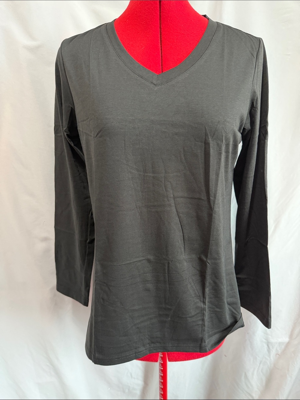 Everyday V-Neck Long Sleeve Tee - Black